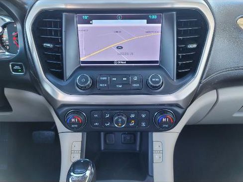 Used 2017 GMC Acadia Denali w/ Technology Package FWD image 30