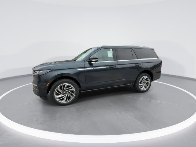 New 2025 Lincoln Navigator Reserve AWD/4WD image 4