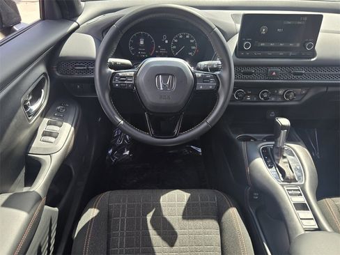 Used 2025 Honda HR-V Sport image 13