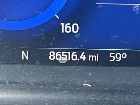 Used 2020 Ford Escape Titanium w/ Titanium Premium Package 2.0 image 10