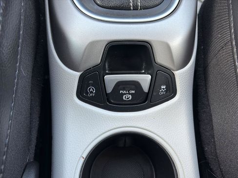 Used 2020 Jeep Compass Latitude AWD/4WD image 12