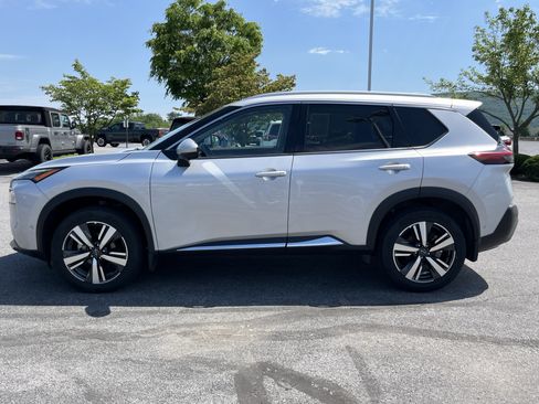 Used 2023 Nissan Rogue SL w/ SL Premium Package AWD/4WD image 10
