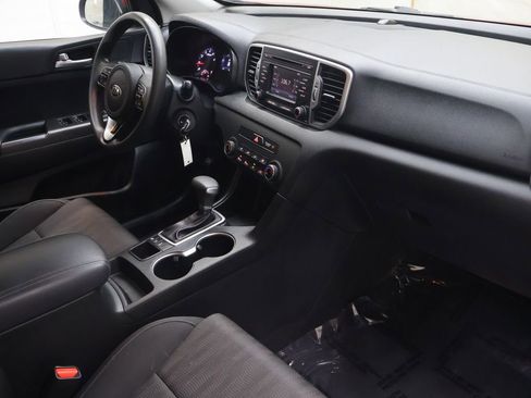 Used 2019 Kia Sportage LX image 11