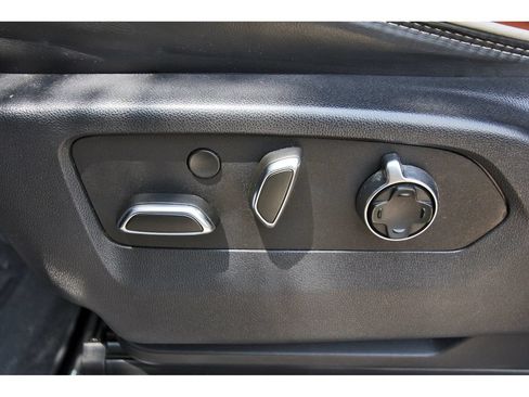 Used 2022 GMC Sierra 1500 Denali Ultimate AWD/4WD image 30