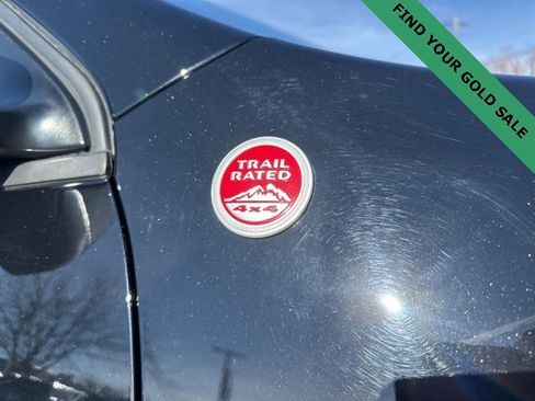 Used 2022 Jeep Cherokee Trailhawk w/ Premium Leather Package image 10