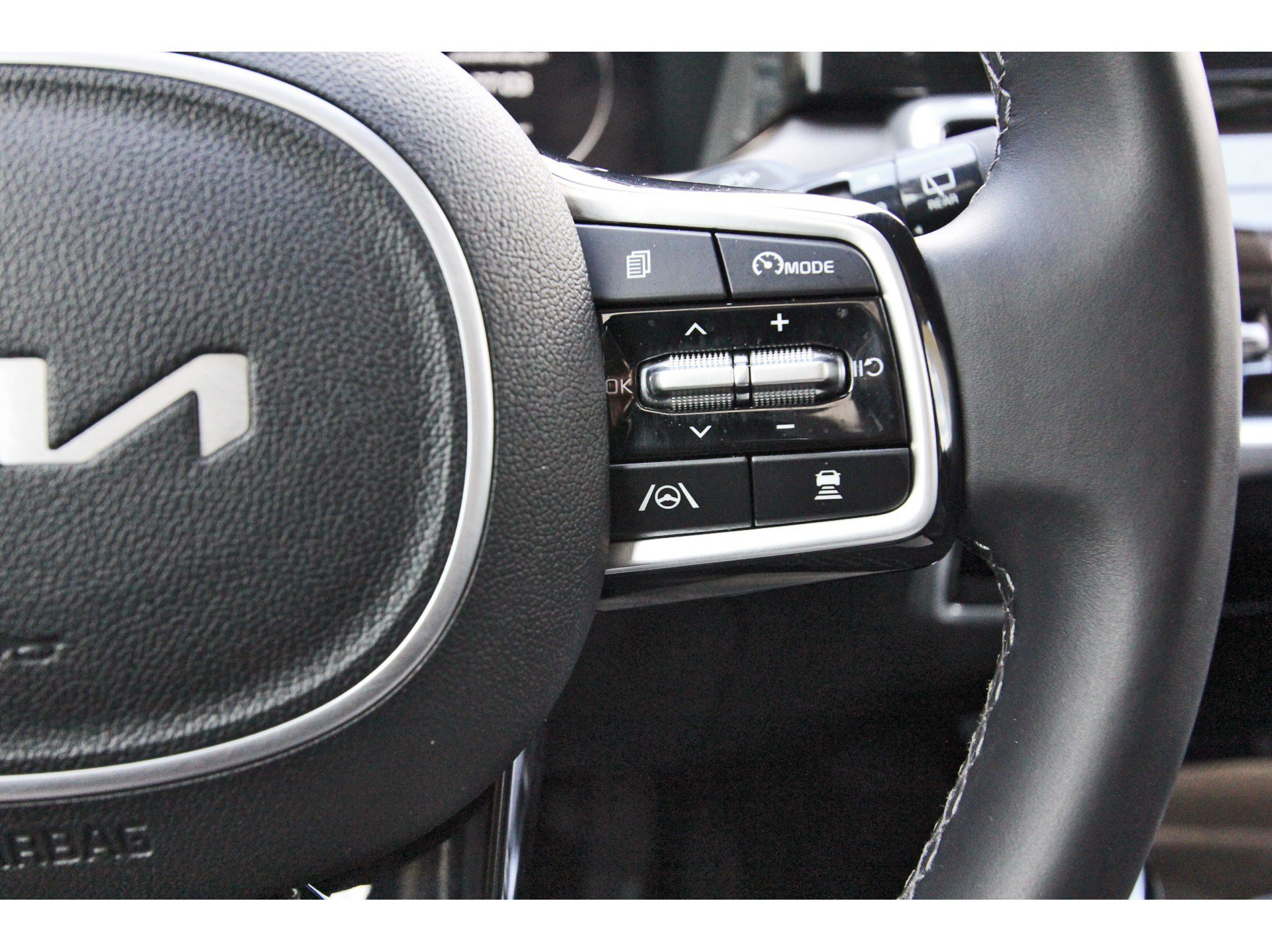 Certified 2023 Kia Sorento SX FWD image 20
