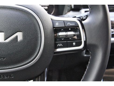 Certified 2023 Kia Sorento SX FWD image 20