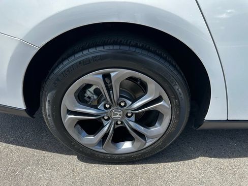 Used 2023 Honda Accord EX image 11