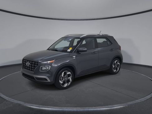 Used 2025 Hyundai Venue SEL FWD image 7