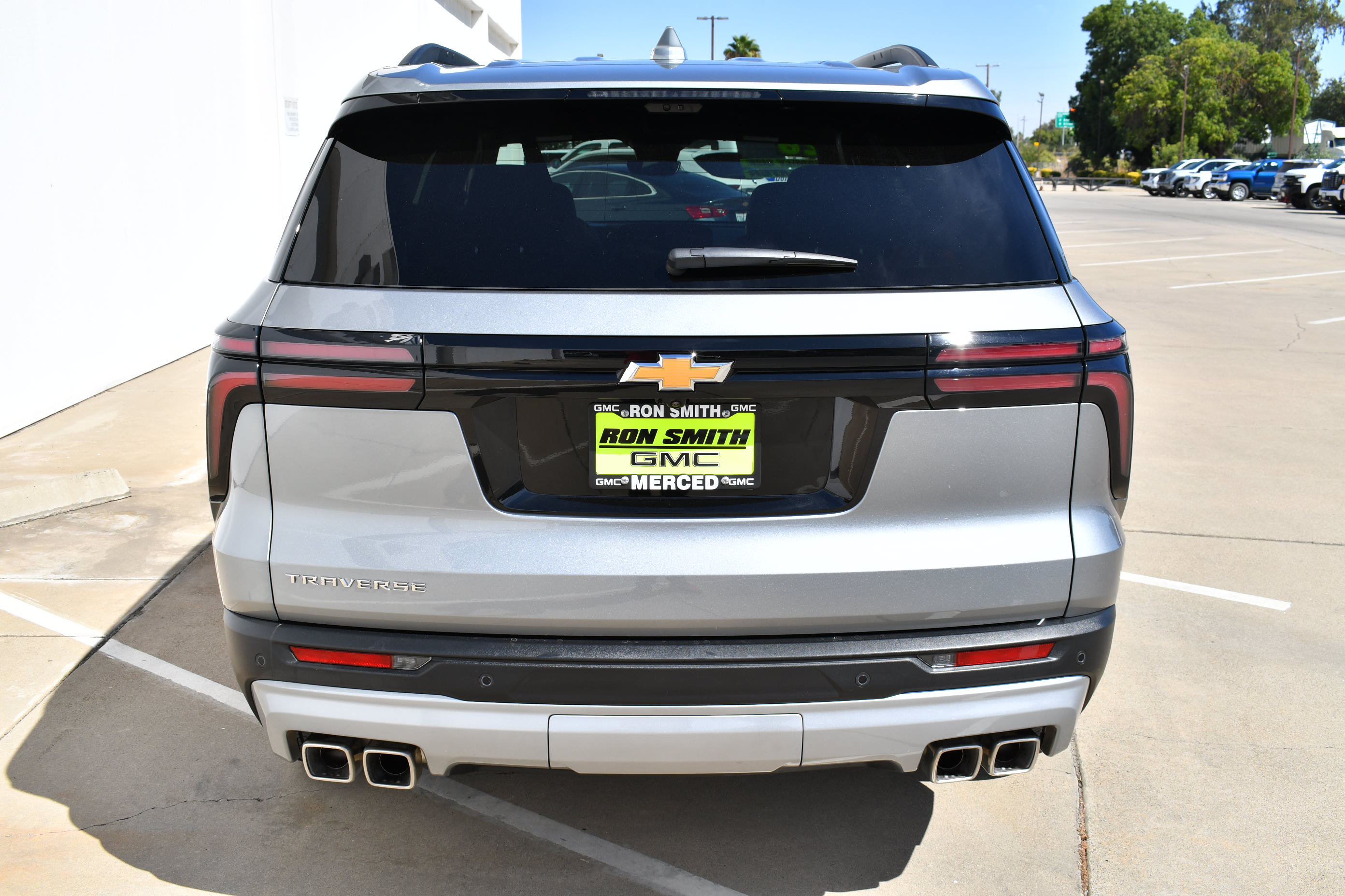 Used 2026 Chevrolet Traverse LT w/ Driver Confidence Package FWD image 18