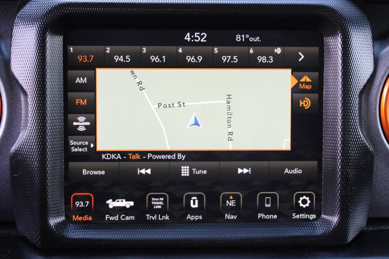 Used 2021 Jeep Gladiator Mojave AWD/4WD image 9