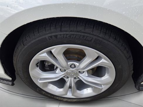 Used 2025 Honda Accord LX image 8