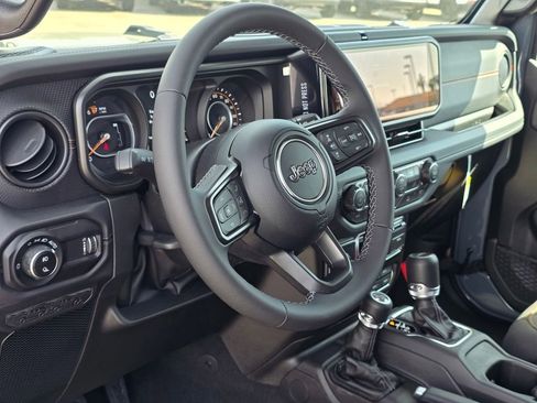 New 2026 Jeep Gladiator Mojave image 7