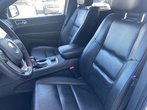 Used 2022 Jeep Grand Cherokee Limited image 22