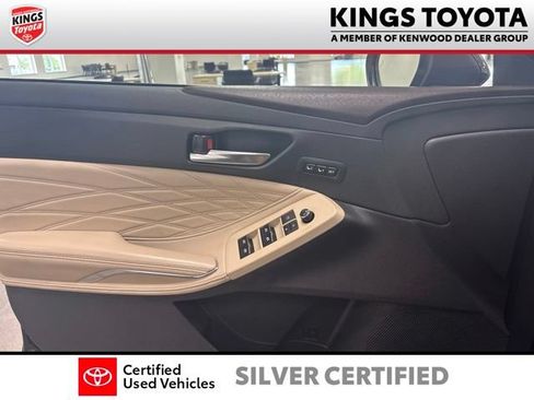 Certified 2019 Toyota Avalon Limited w/ Advanced Safety Package FWD image 23
