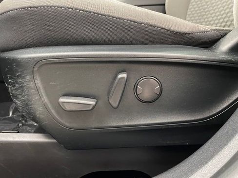Used 2022 Ford Escape SE w/ SE Sport Appearance Package AWD/4WD image 11