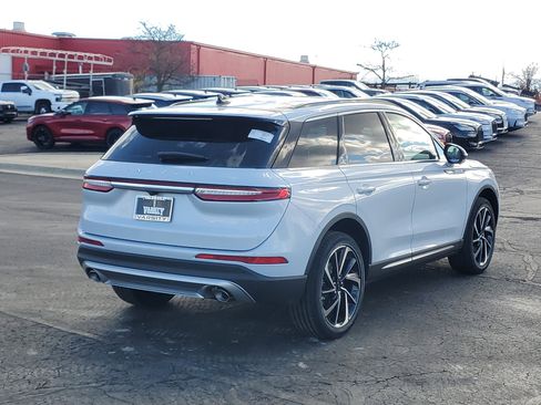 New 2026 Lincoln Corsair Reserve image 4