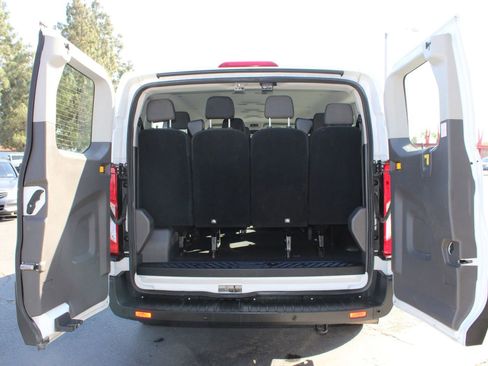 Used 2022 Ford Transit 350 XLT RWD image 8