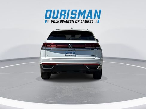 New 2026 Volkswagen Atlas Cross Sport SE image 7