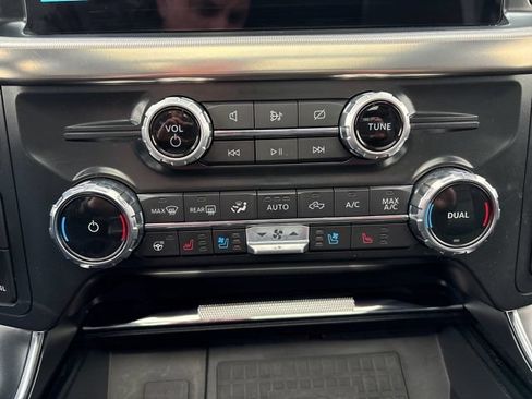 Used 2022 Ford F150 Raptor w/ Raptor 37 Performance Package AWD/4WD image 26