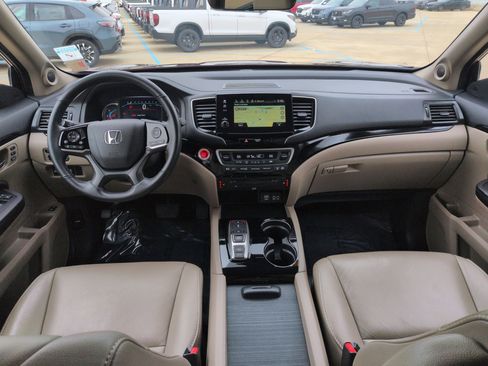 Certified 2020 Honda Pilot Touring image 26