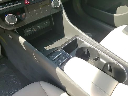 New 2025 Hyundai Sonata SEL image 21