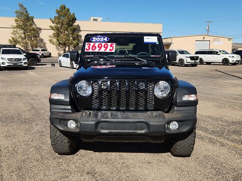 Used 2024 Jeep Wrangler Unlimited Sport image 2