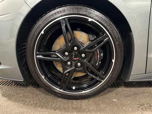 Used 2023 Chevrolet Corvette Stingray Premium Cpe w/ Z51 Performance Package RWD image 23