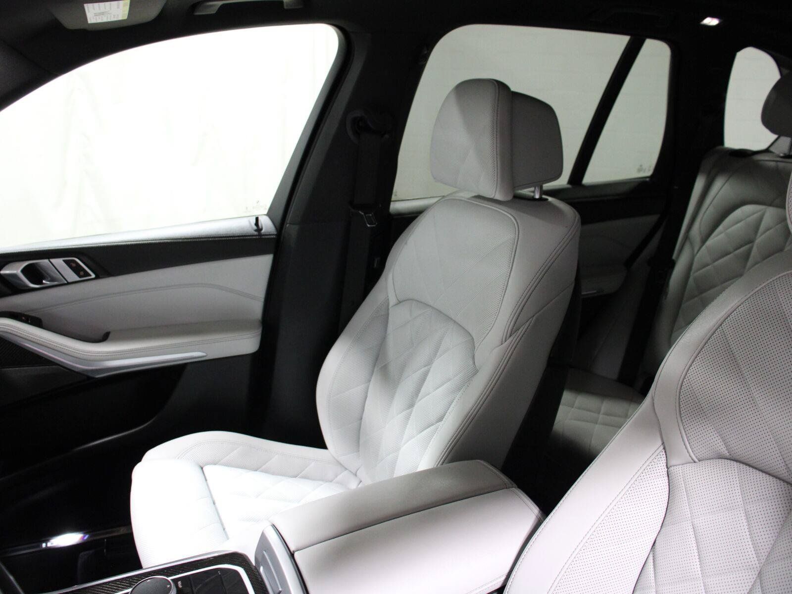 Used 2024 BMW X5 M60i w/ Climate Comfort Package AWD/4WD image 35