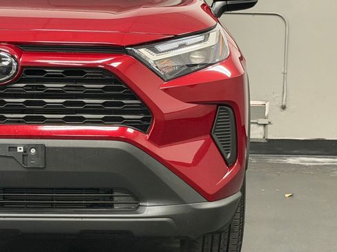 Used 2025 Toyota RAV4 LE image 8