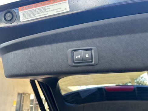 New 2025 Mitsubishi Outlander SE image 29