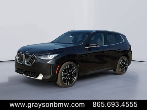 Used 2025 BMW X3 xDrive30i w/ Premium Package image 13