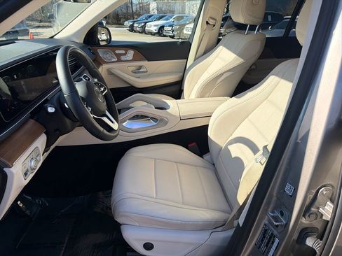 Used 2021 Mercedes-Benz GLE 350 w/ AMG Line Exterior image 9