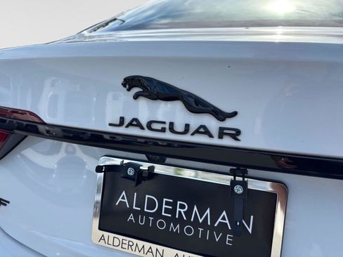 Used 2021 Jaguar XF R-Dynamic SE AWD/4WD image 58