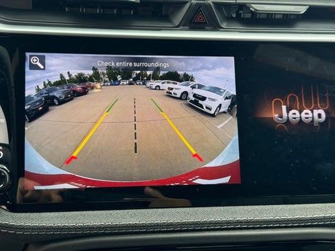 New 2026 Jeep Cherokee Laredo AWD/4WD image 19