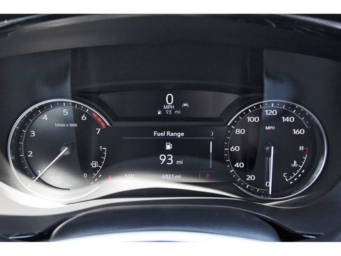 Used 2025 Cadillac XT5 Luxury FWD image 13