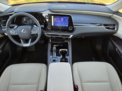 Used 2024 Lexus RX 350 FWD w/ Technology Package image 14