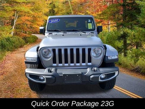 Used 2020 Jeep Wrangler Unlimited Sahara w/ Cold Weather Group AWD/4WD image 10