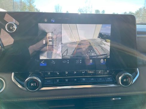 Used 2024 Chevrolet Colorado ZR2 w/ ZR2 Convenience Package III image 34