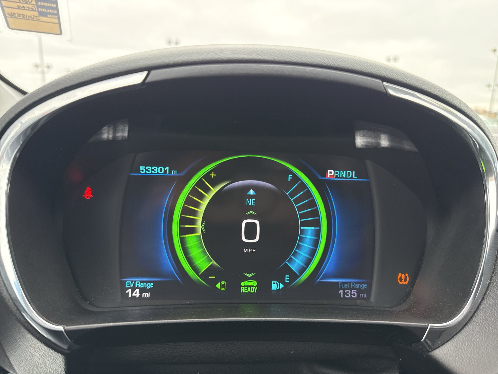 Used 2018 Chevrolet Volt Premier w/ Driver Confidence Package FWD image 21