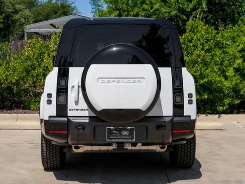 New 2026 Land Rover Defender 130 X-Dynamic SE AWD/4WD image 10