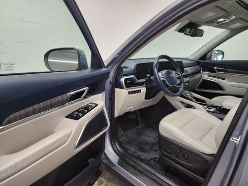 Used 2023 Kia Telluride EX AWD/4WD image 11