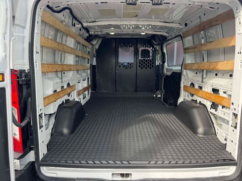 Used 2025 Ford Transit 250 Low Roof w/ Exterior Upgrade Package RWD image 17