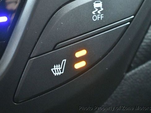 Used 2016 Hyundai Veloster Turbo image 35