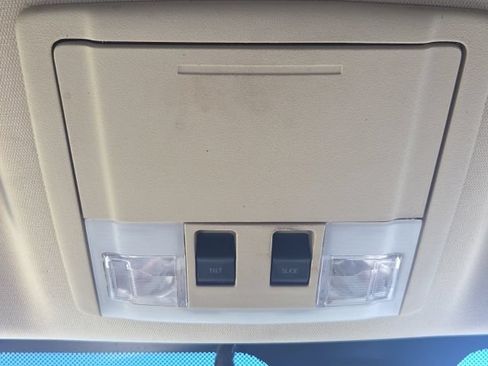 Used 2013 Ford Flex Limited FWD image 31