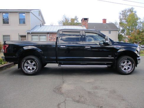 Used 2017 Ford F150 XLT w/ Equipment Group 302A Luxury image 3