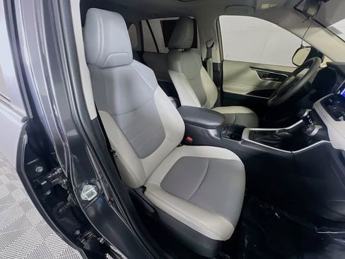 Used 2024 Toyota RAV4 XLE Premium image 29