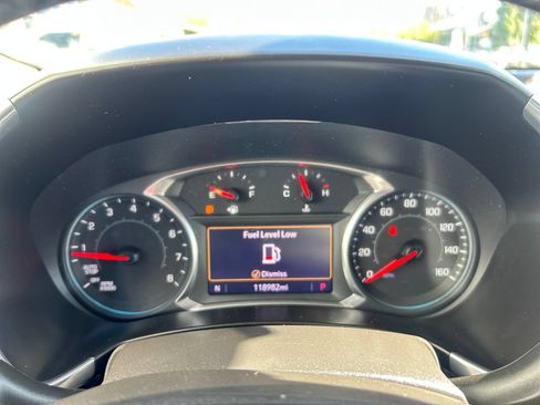 Used 2020 Chevrolet Equinox Premier AWD/4WD image 18