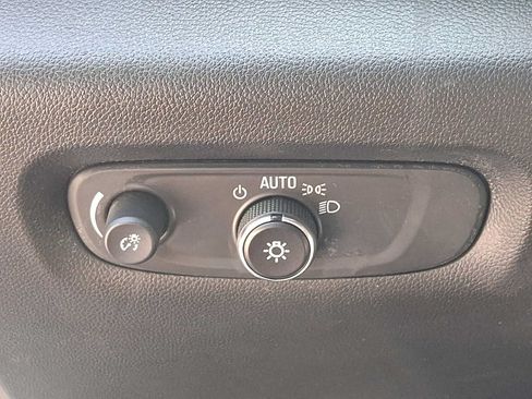 Used 2024 Chevrolet Traverse LT AWD/4WD image 26