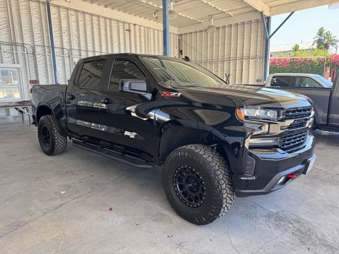 Used 2021 Chevrolet Silverado 1500 LT Trail Boss AWD/4WD image 4